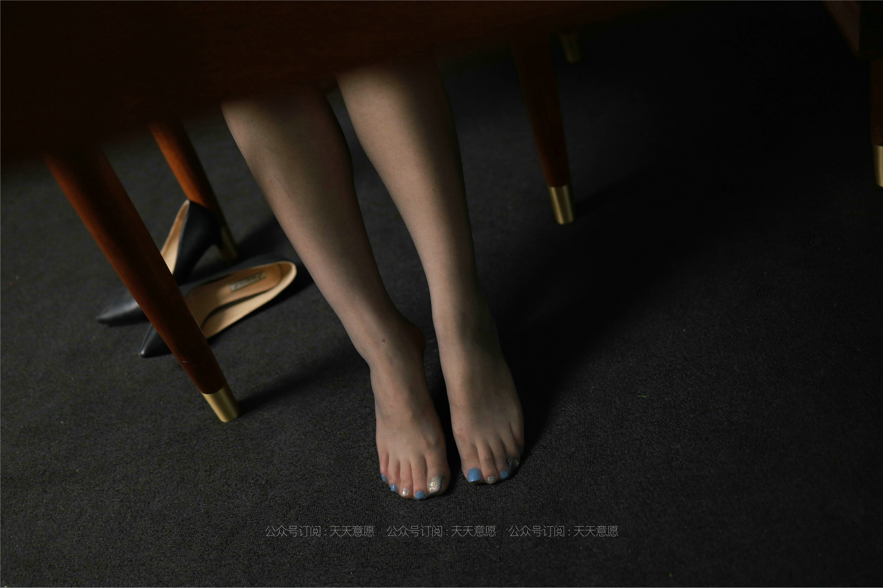 IESS异思趣向  2021.06.25 丝享家843：可可《黑丝吊带裙》